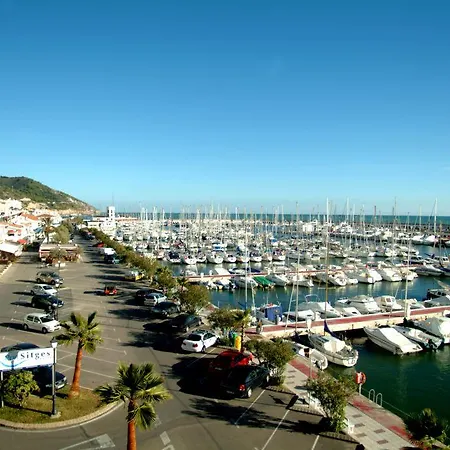 Готель Port Сіджас