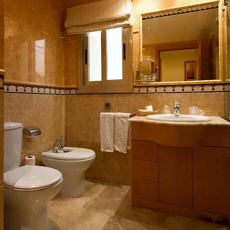 Port Hotel 4*