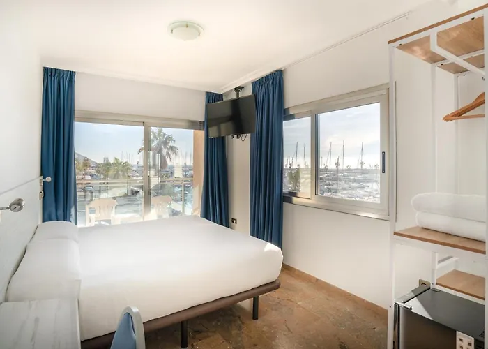 Port Готель 4*